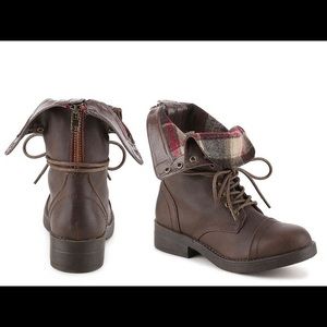 NWOT Steve Madden Gavinn Combat Boot